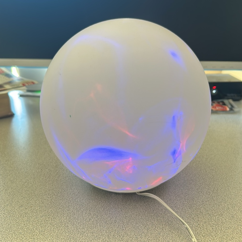 Colorful LED Sphere Light - Picture 2 of 3